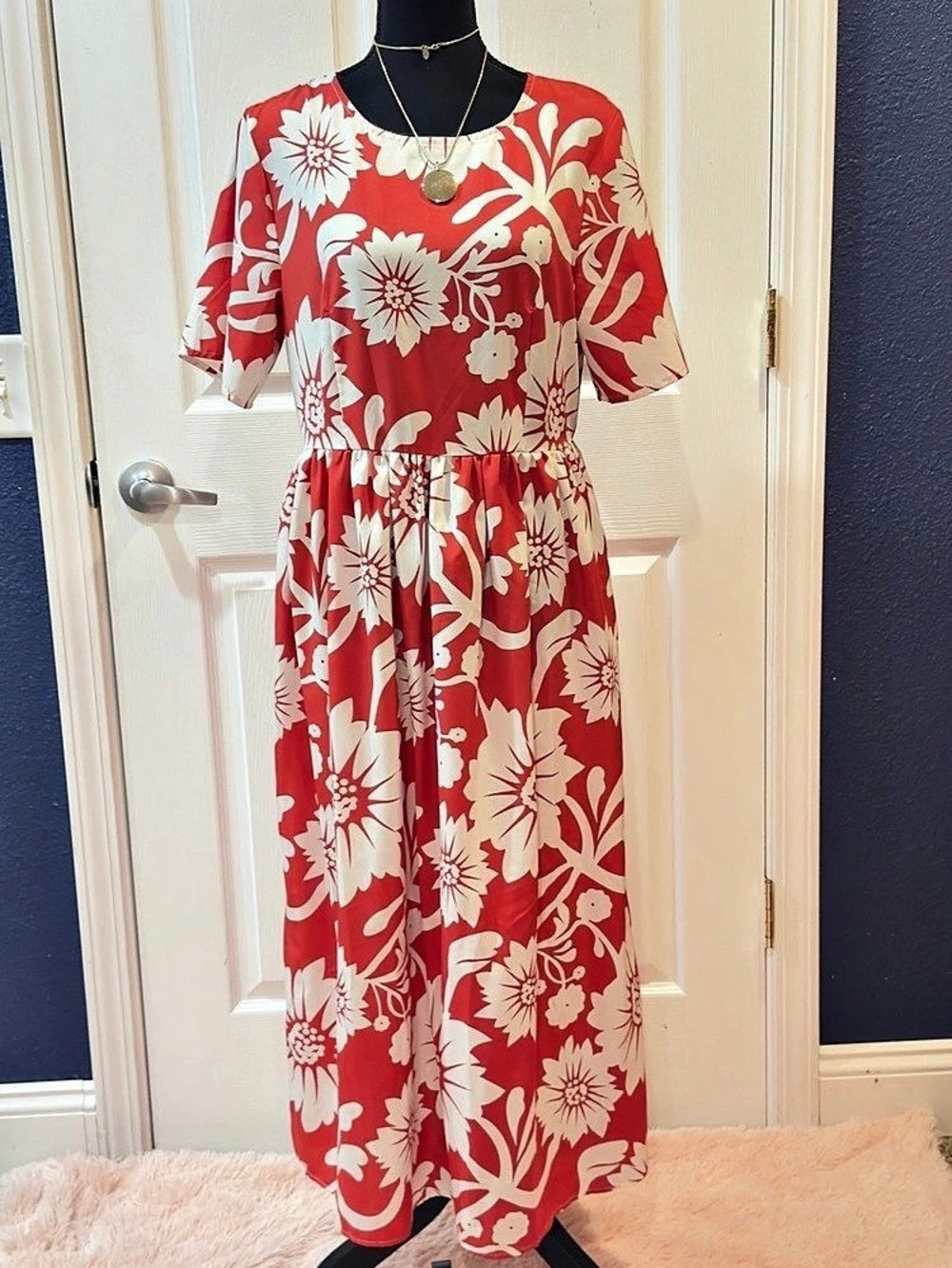 Emery Rose Red & White Floral Maxi Dress